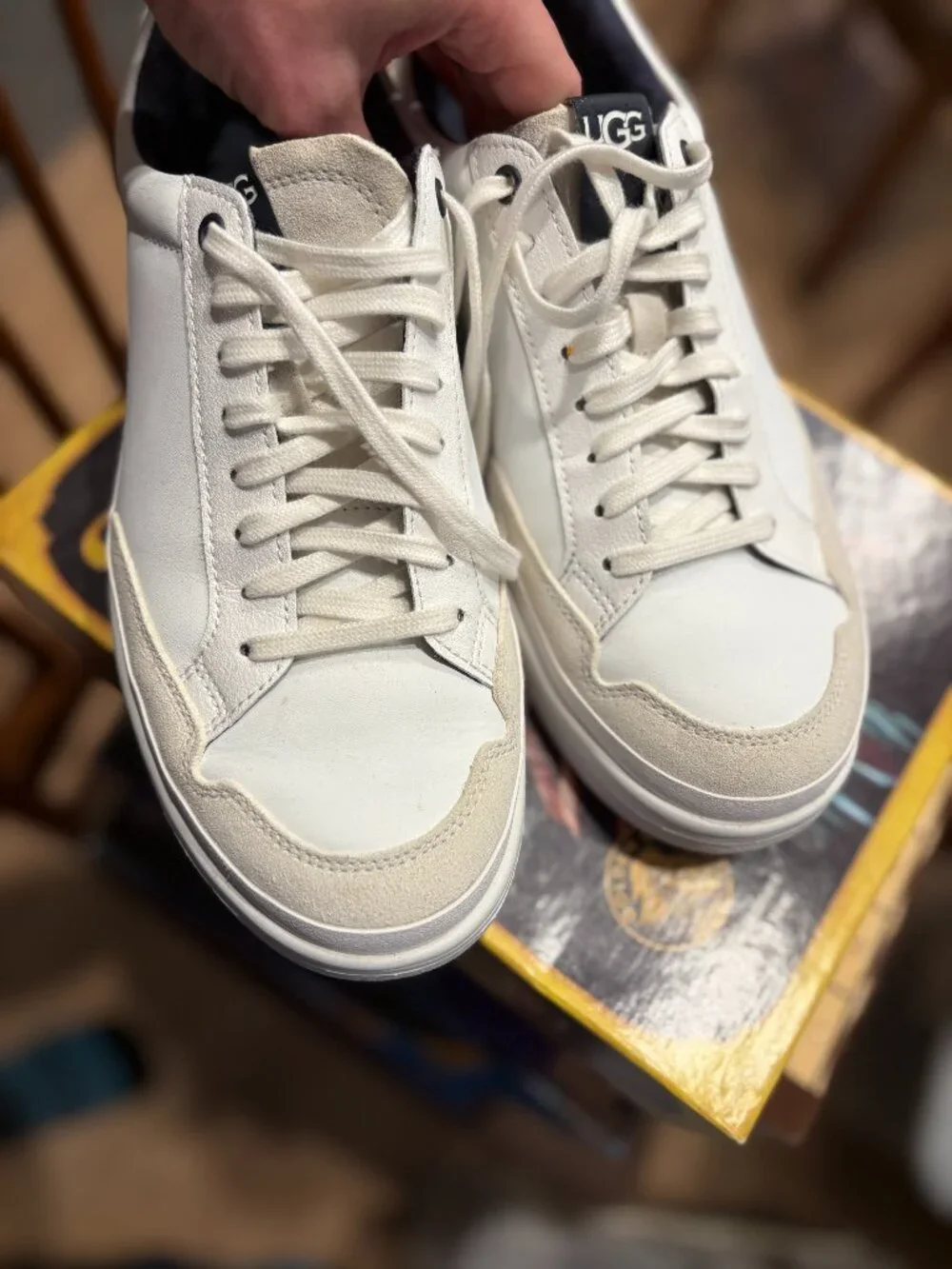 UGG Men’s White Leather Low Top Sneakers Size 8